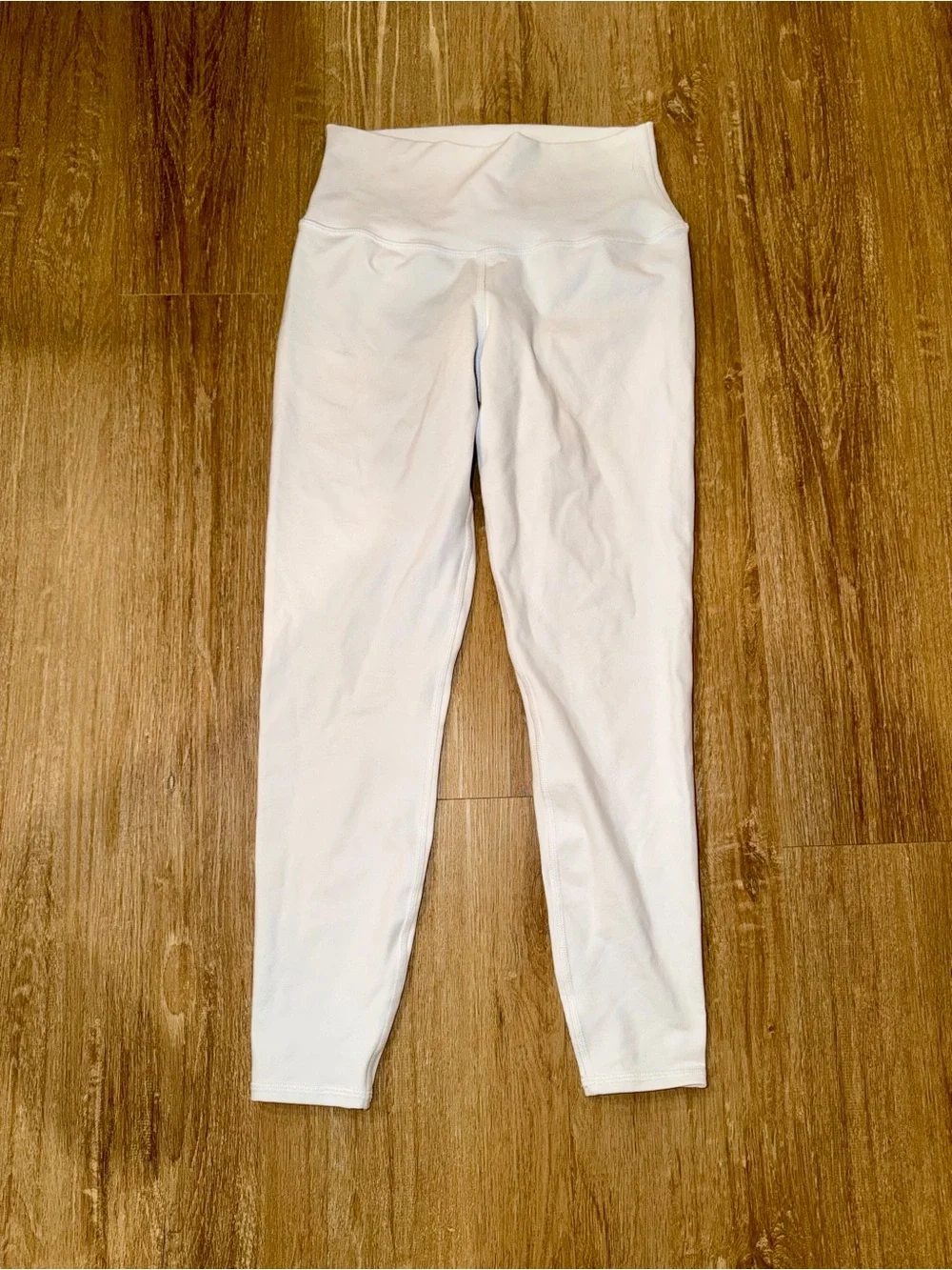 ALO | ALO White High-Rise Cropped Leggings